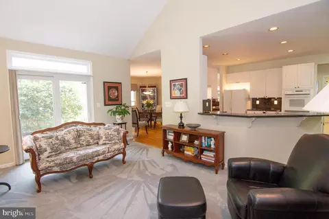 2007 Beacon Pl, Reston, VA 20191 photo 25