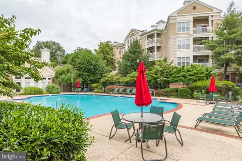 12913 Alton Sq #405, Herndon, VA 20170