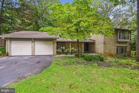1411 Wolftrap Run Rd, Vienna, VA 22182
