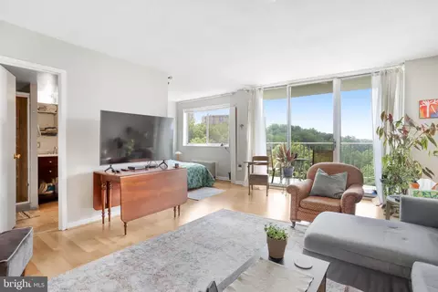 2059 Huntington Ave #1408, Alexandria, VA 22303