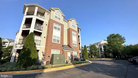 12945 Centre Park Cir #307, Herndon, VA 20171