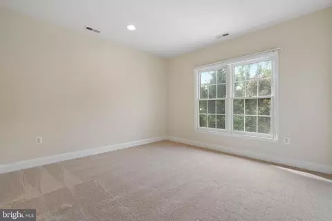 8761 Center Rd, Springfield, VA 22152 photo 32