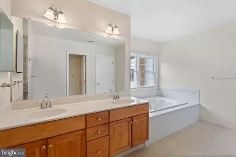 8761 Center Rd, Springfield, VA 22152 photo 30