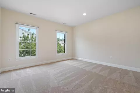 8761 Center Rd, Springfield, VA 22152 photo 36