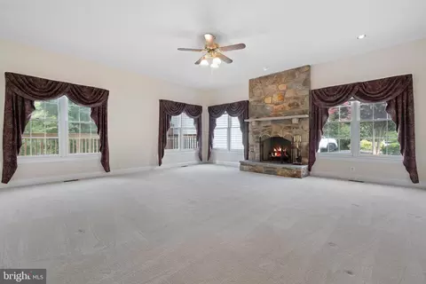 8761 Center Rd, Springfield, VA 22152 photo 17