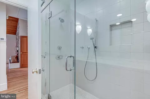 6044 Ramshorn Pl, Mclean, VA 22101 photo 23