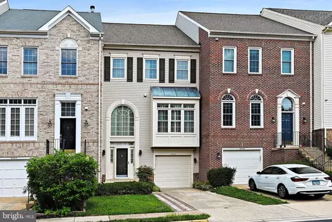 6650 Dunwich Way, Alexandria, VA 22315