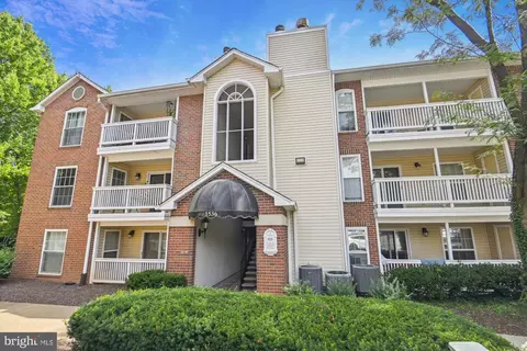 1536 Lincoln Way #201B, Mclean, VA 22102