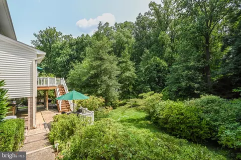 6721 Caneel Ct, Springfield, VA 22152 photo 4