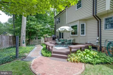 7418 Jenna Rd, Springfield, VA 22153 photo 2