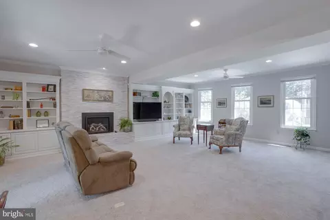 7418 Jenna Rd, Springfield, VA 22153 photo 4