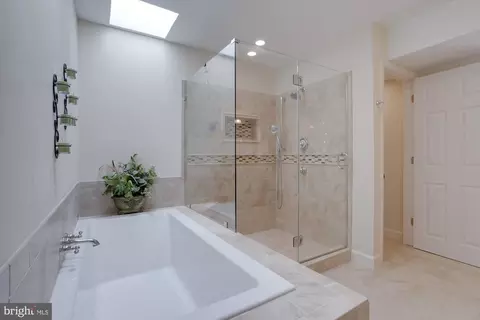 7418 Jenna Rd, Springfield, VA 22153 photo 5