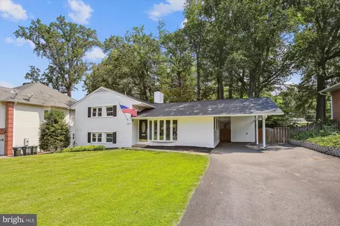 5406 Fremont St, Springfield, VA 22151