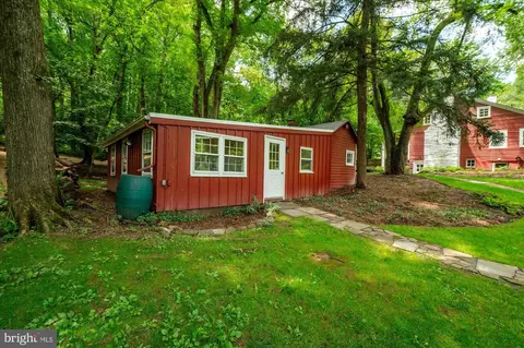 8526 Georgetown Pike, Mclean, VA 22102 photo 17