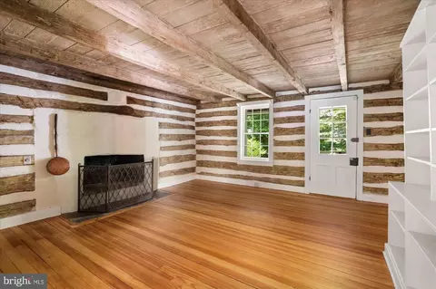 8526 Georgetown Pike, Mclean, VA 22102 photo 3