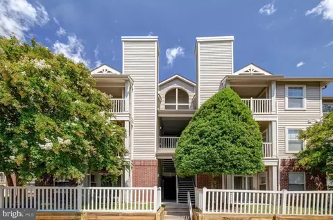 11653 Gas Light Ct #11653F, Reston, VA 20190