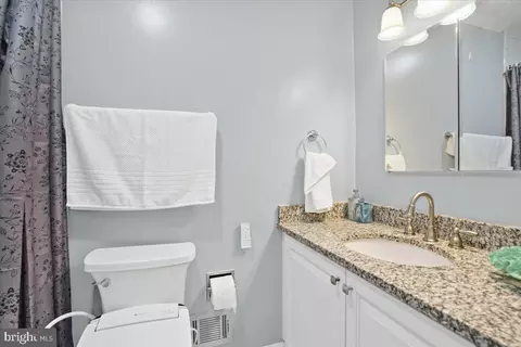 6702 Deland Ct, Springfield, VA 22152 photo 22