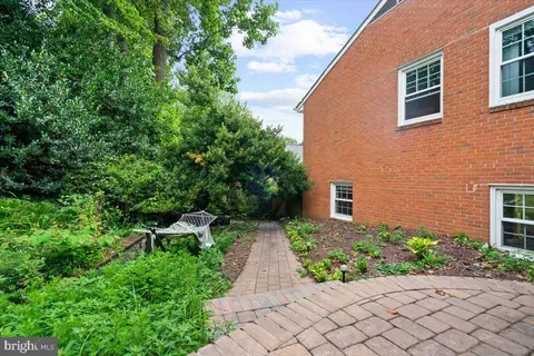 6702 Deland Ct, Springfield, VA 22152 photo 40