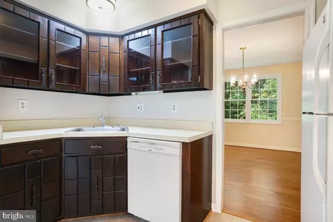 2520 Farrier Ln, Reston, VA 20191 photo 13