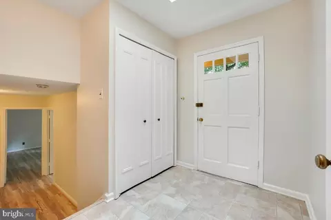 2520 Farrier Ln, Reston, VA 20191 photo 5