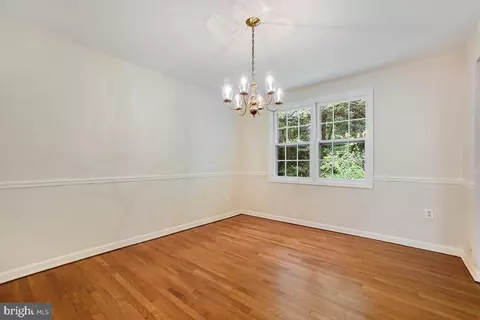 2520 Farrier Ln, Reston, VA 20191 photo 17