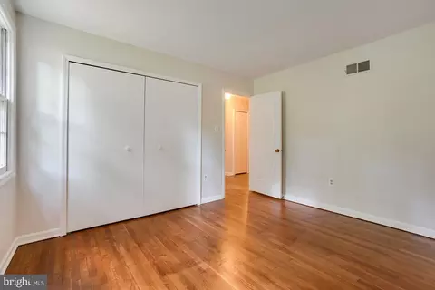 2520 Farrier Ln, Reston, VA 20191 photo 25