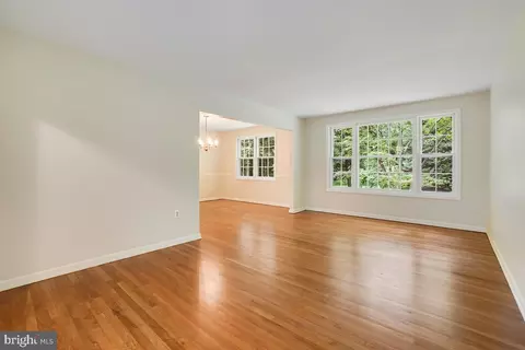 2520 Farrier Ln, Reston, VA 20191 photo 21