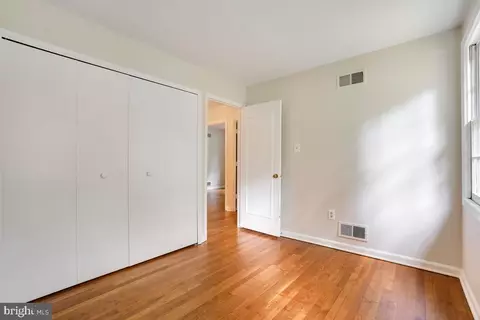2520 Farrier Ln, Reston, VA 20191 photo 23