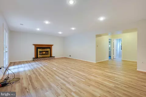 2520 Farrier Ln, Reston, VA 20191 photo 44