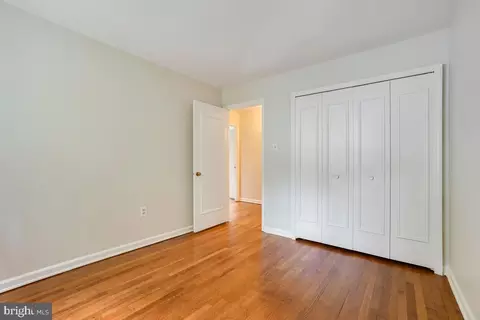 2520 Farrier Ln, Reston, VA 20191 photo 27