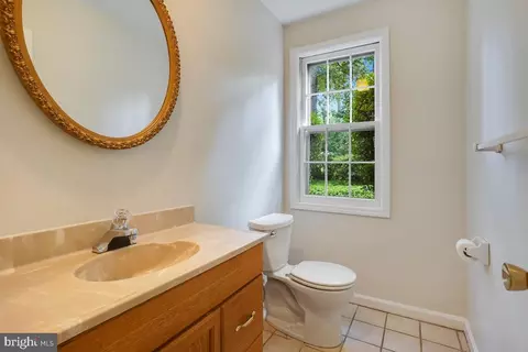 2520 Farrier Ln, Reston, VA 20191 photo 37