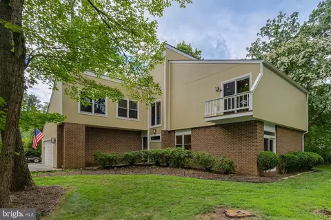 3206 Cobb Hill Ln, Oakton, VA 22124