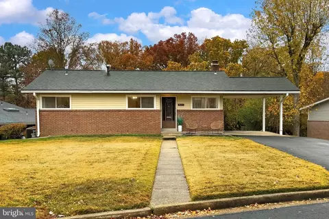 6011 Ridge View Dr, Alexandria, VA 22310