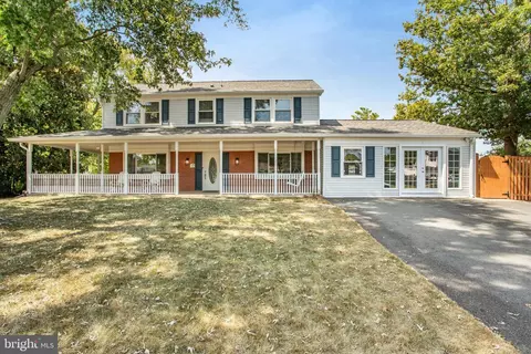 4118 Port Rae Ln, Fairfax, VA 22033