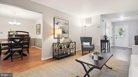6003 Natick Ct, Burke, VA 22015 photo 10