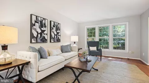 6003 Natick Ct, Burke, VA 22015 photo 9