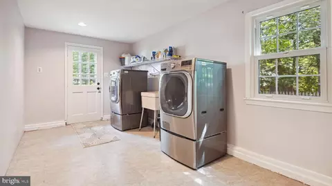 6003 Natick Ct, Burke, VA 22015 photo 27