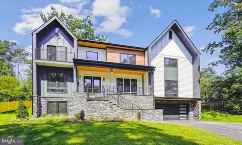 2268 Providence St, Falls Church, VA 22043