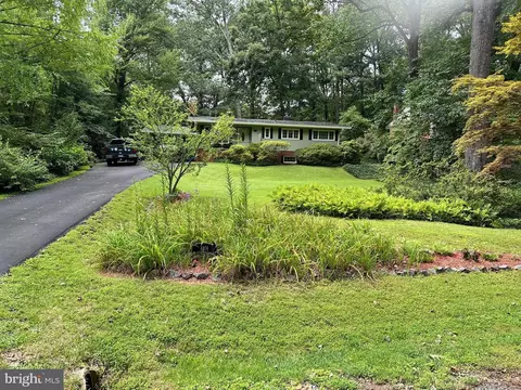 4208 Sherando Ln, Annandale, VA 22003