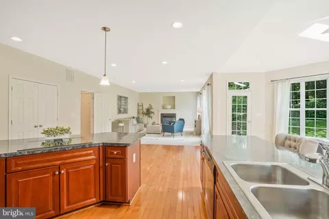 5411 Glenallen St, Springfield, VA 22151 photo 28