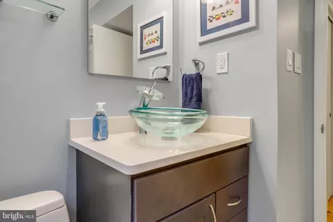 7423 Dickenson St, Springfield, VA 22150 photo 32