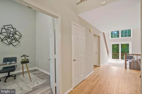 8108 Clifforest Dr, Springfield, VA 22153 photo 5