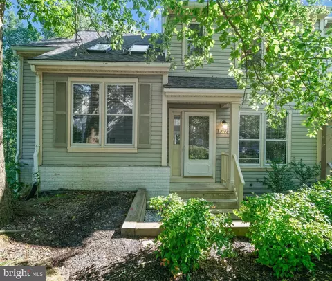 8108 Clifforest Dr, Springfield, VA 22153