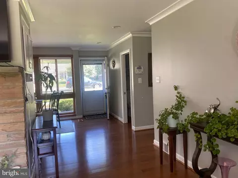 7317 Hogarth St, Springfield, VA 22151 photo 13