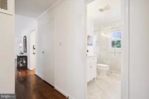 8116 Old Oaks Dr, Springfield, VA 22152 photo 21