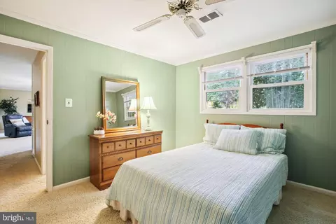 8116 Old Oaks Dr, Springfield, VA 22152 photo 37