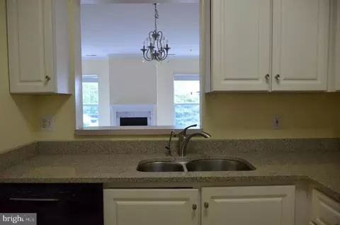 6990 Falls Reach Dr #204, Falls Church, VA 22043