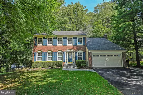 11572 Southington Ln, Herndon, VA 20170