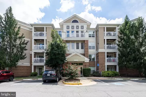 12913 Alton Sq #116, Herndon, VA 20170