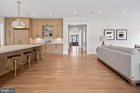 6444 Tucker Ave, Mclean, VA 22101 photo 10